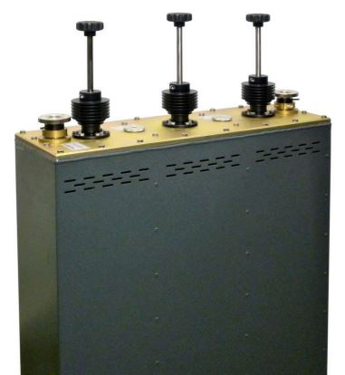 FM radio coaxial triple cavity filter, 87.5-108MHz, specify 400-1000kHz, 7/16″ DINF, 2kW